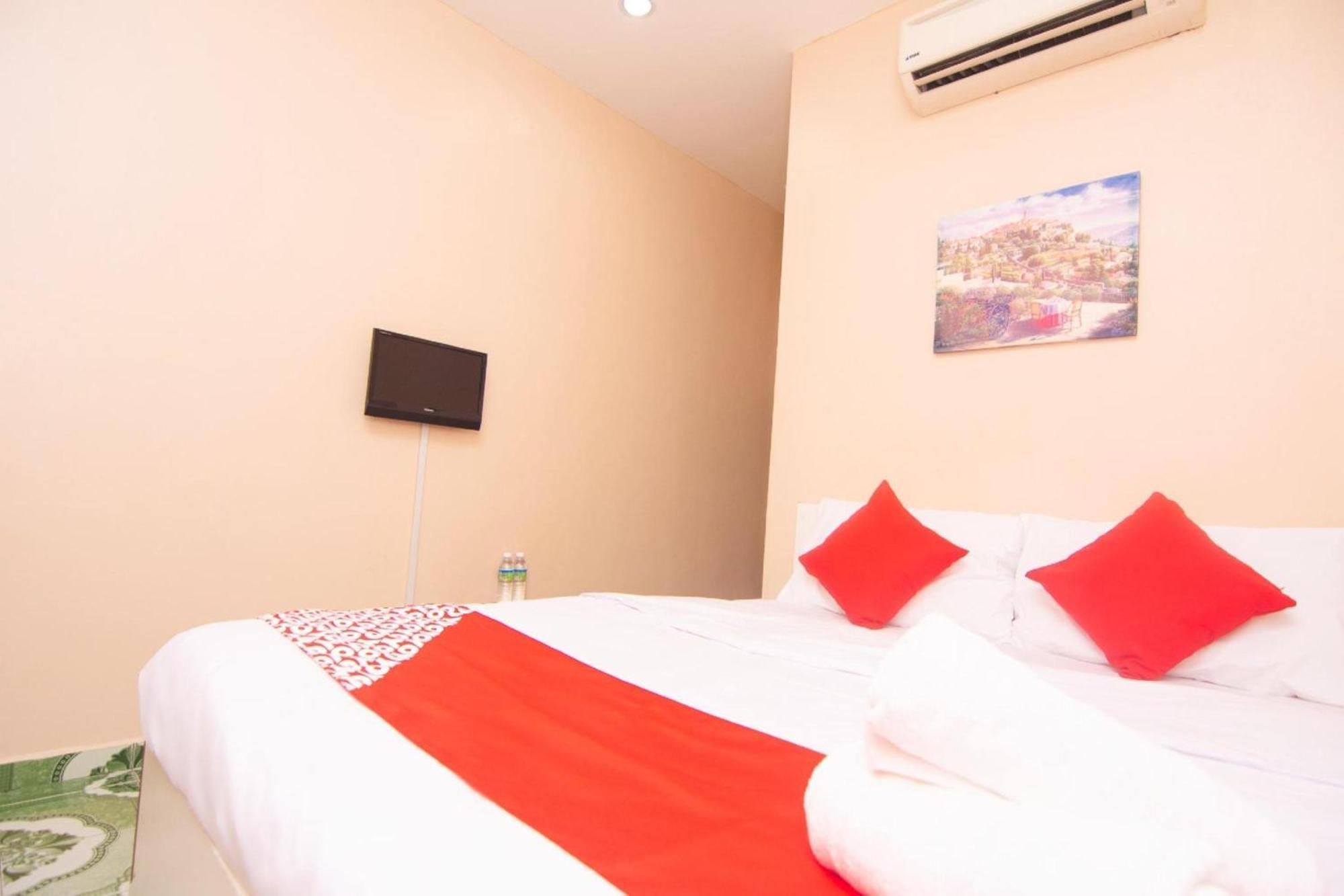 Oyo 1224 Hotel Hajah Rohayah Tanjong Malim Exteriér fotografie