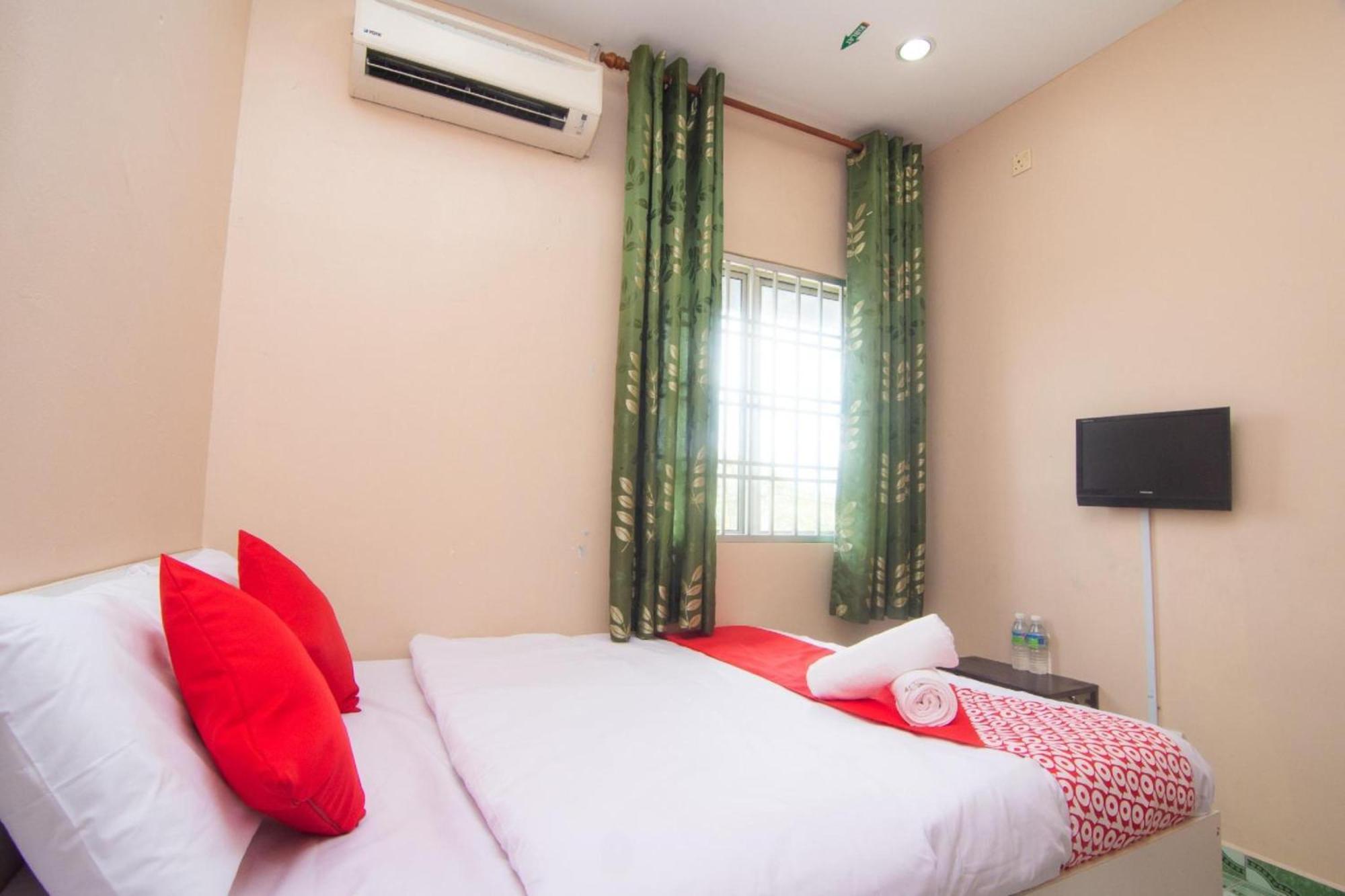 Oyo 1224 Hotel Hajah Rohayah Tanjong Malim Exteriér fotografie