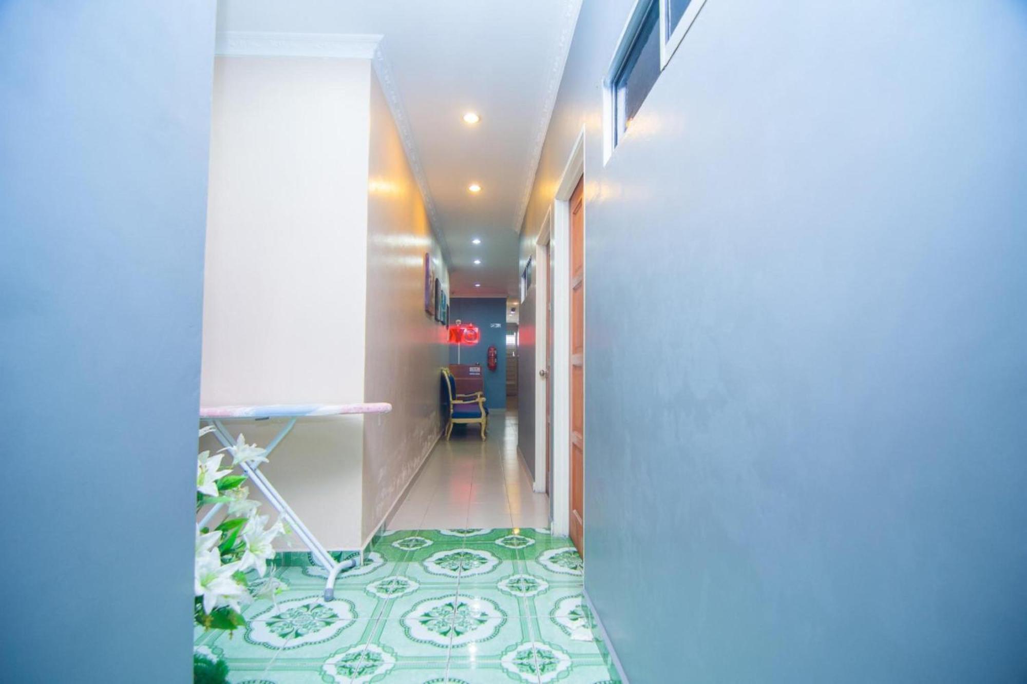 Oyo 1224 Hotel Hajah Rohayah Tanjong Malim Exteriér fotografie