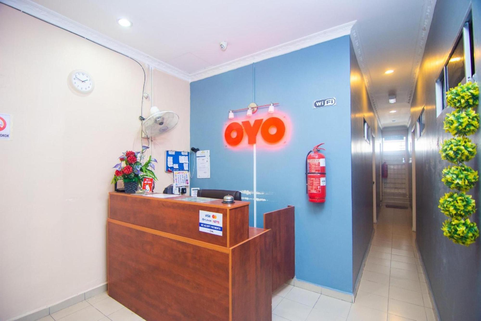 Oyo 1224 Hotel Hajah Rohayah Tanjong Malim Exteriér fotografie