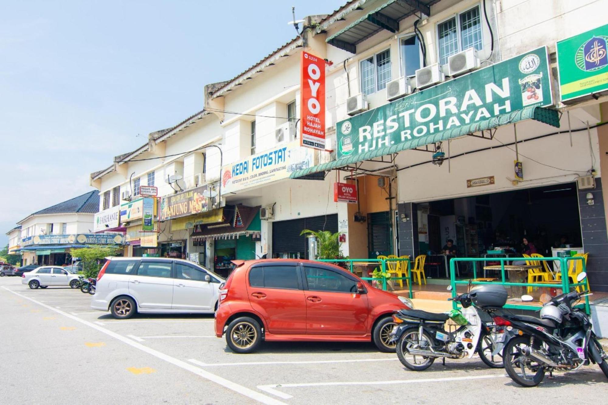 Oyo 1224 Hotel Hajah Rohayah Tanjong Malim Exteriér fotografie